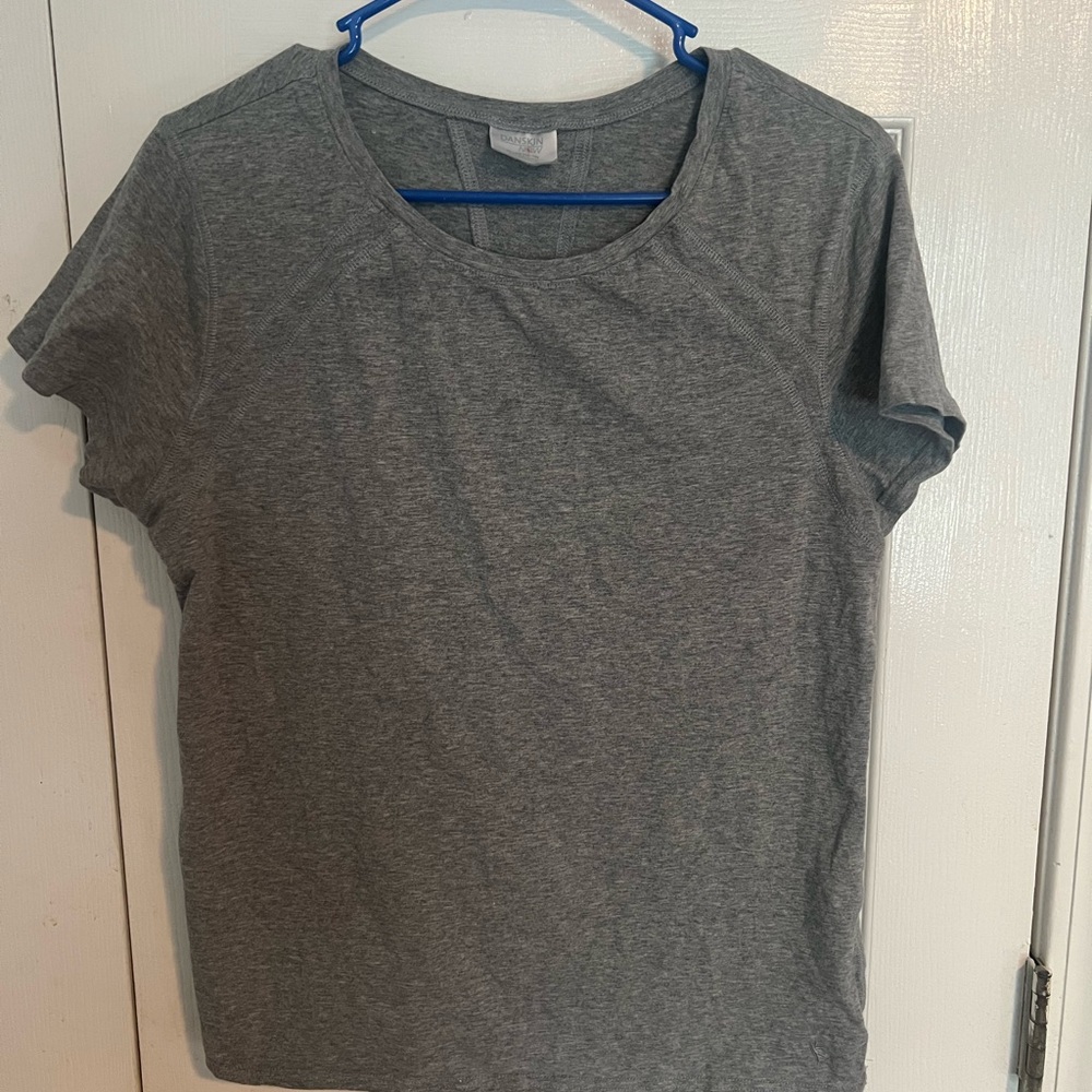 Danskin Heather Gray Short Sleeve Top